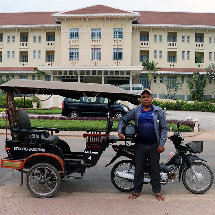 Suth Si Leng next to Grand Hotel D'Angkor